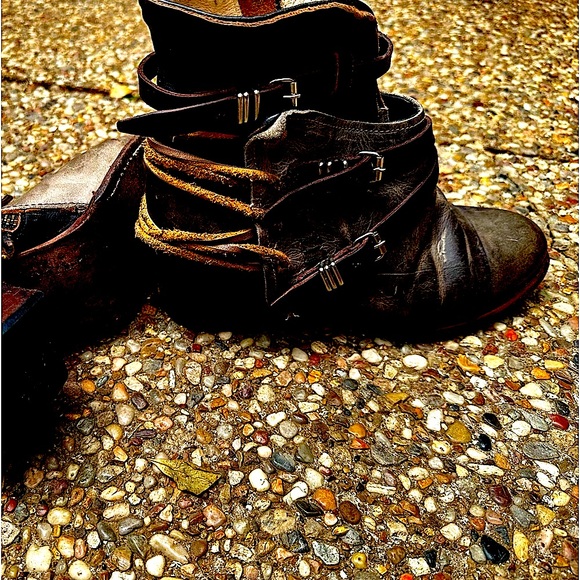 Freebird Crue boots in Cognac. - Picture 6 of 8